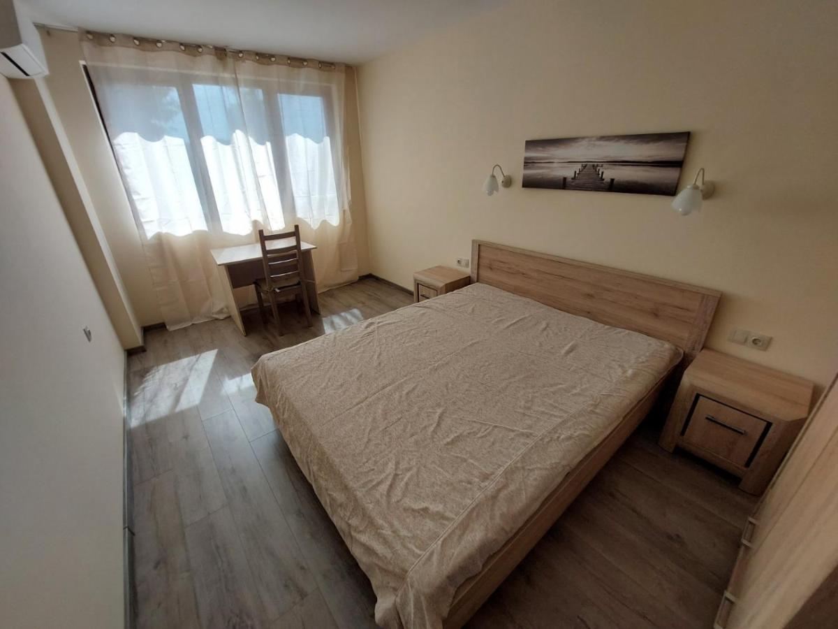 Апартаменти За Гости Делукс Burgas Stad Buitenkant foto