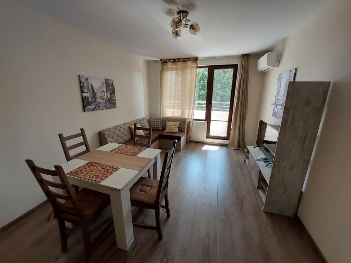 Апартаменти За Гости Делукс Burgas Stad Buitenkant foto