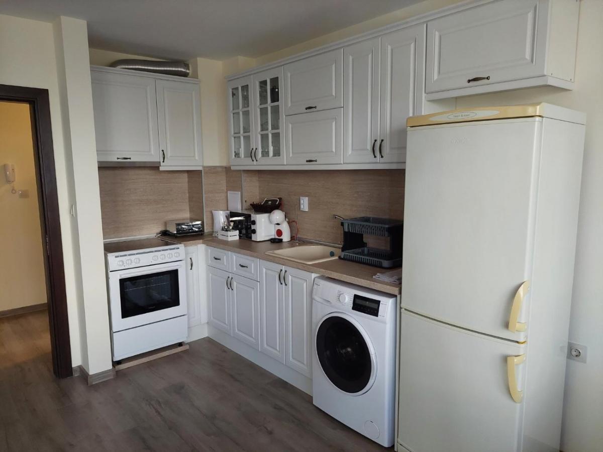 Апартаменти За Гости Делукс Burgas Stad Buitenkant foto