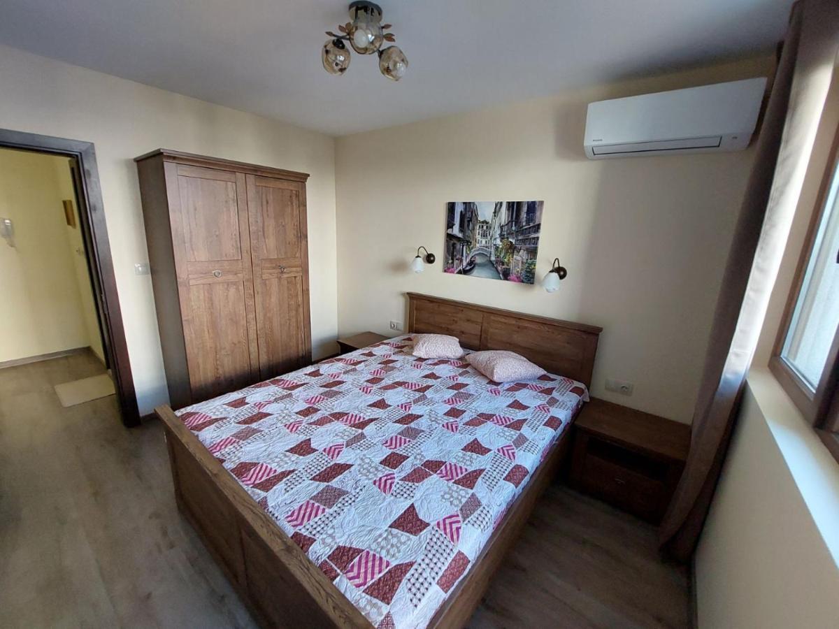 Апартаменти За Гости Делукс Burgas Stad Buitenkant foto