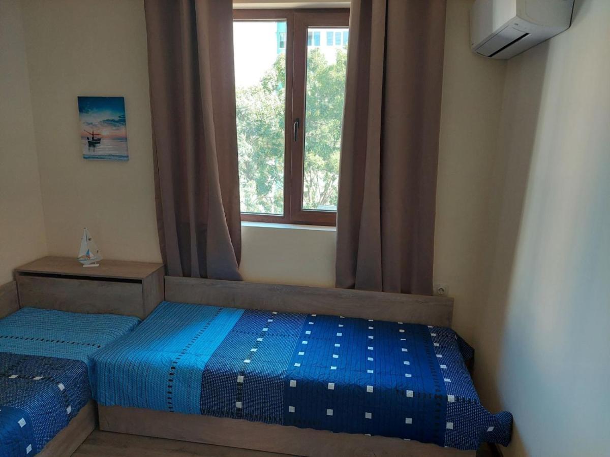 Апартаменти За Гости Делукс Burgas Stad Buitenkant foto