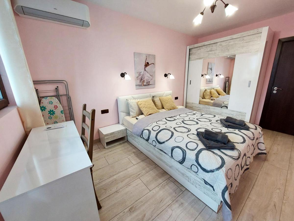 Апартаменти За Гости Делукс Burgas Stad Buitenkant foto